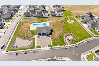 2346 W Swenson Cir, Syracuse, UT 84075 - Photo 40