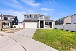 2346 W Swenson Cir, Syracuse, UT 84075 - Photo 1