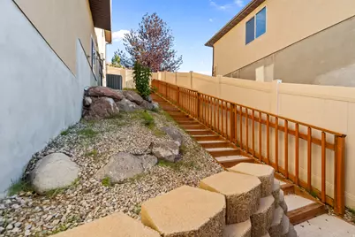 317 E Manilla Dr, Draper, UT 84020 - Photo 16