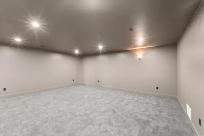 317 E Manilla Dr, Draper, UT 84020 - Photo 60
