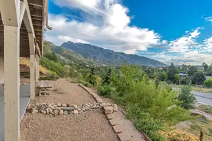 8562 Kings Cove Dr, Cottonwood Heights, UT 84121 - Photo 2