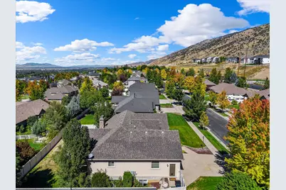 1211 Grandview Dr, Providence, UT 84332 - Photo 6
