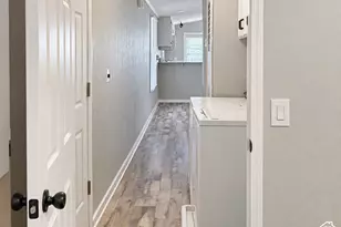 11302 S Jordan Meadow Ln E, Sandy, UT 84070 - Photo 6