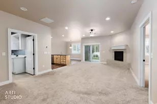 4432 S 785 W, Riverdale, UT 84405 - Photo 8