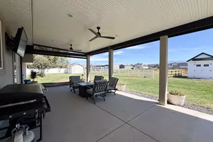5648 S 6950 W, Hooper, UT 84315 - Photo 36