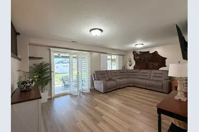 5648 S 6950 W, Hooper, UT 84315 - Photo 12
