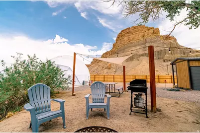 7650 E Sr 24 Giles Rd, Caineville, UT 84775 - Photo 44