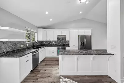 11385 S Abbotts Ln E, Sandy, UT 84070 - Photo 8