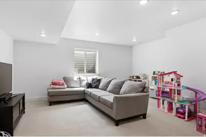 350 N Amber Ln, Layton, UT 84041 - Photo 10