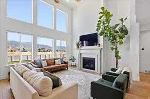350 N Amber Ln, Layton, UT 84041 - Photo 8