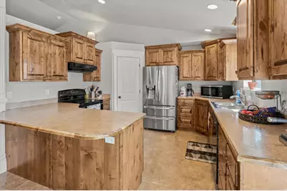 867 W 460 S, Tremonton, UT 84337 - Photo 14