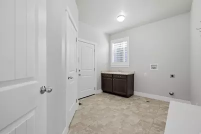 5377 W Iron King Dr, Herriman, UT 84096 - Photo 8