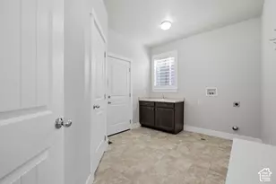 5377 W Iron King Dr, Herriman, UT 84096 - Photo 8