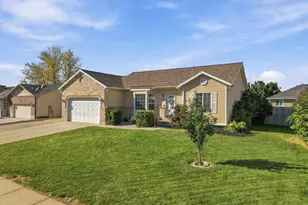 696 W 1960 N, Clinton, UT 84015 - Photo 44