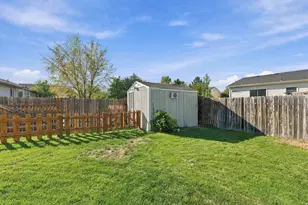 696 W 1960 N, Clinton, UT 84015 - Photo 28