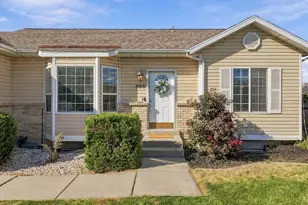 696 W 1960 N, Clinton, UT 84015 - Photo 42