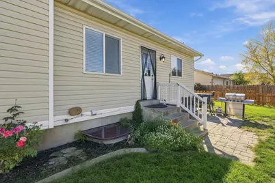 696 W 1960 N, Clinton, UT 84015 - Photo 26