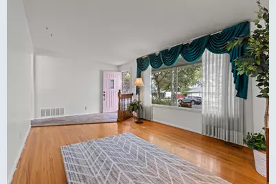 5822 S 2575 W, Roy, UT 84067 - Photo 6