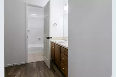 670 N 400 W, Kaysville, UT 84037 - Photo 14