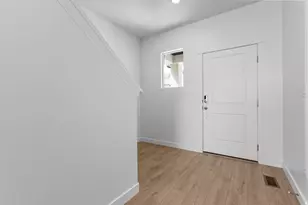 646 E Levengrove Dr, Lehi, UT 84048 - Photo 2