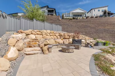1924 W Oakridge Dr N, Lehi, UT 84048 - Photo 38