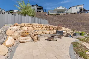 1924 W Oakridge Dr N, Lehi, UT 84048 - Photo 38