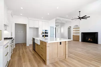 3230 W Douglas Dr N, Pleasant View, UT 84414 - Photo 16