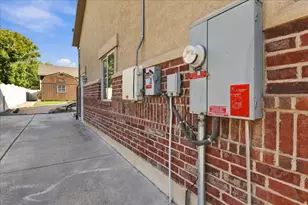 554 W 2400 S, Syracuse, UT 84075 - Photo 52