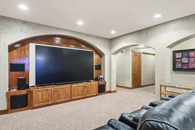 554 W 2400 S, Syracuse, UT 84075 - Photo 26