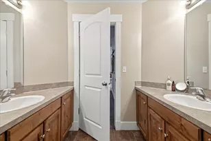 554 W 2400 S, Syracuse, UT 84075 - Photo 34