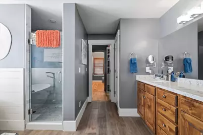 554 W 2400 S, Syracuse, UT 84075 - Photo 16
