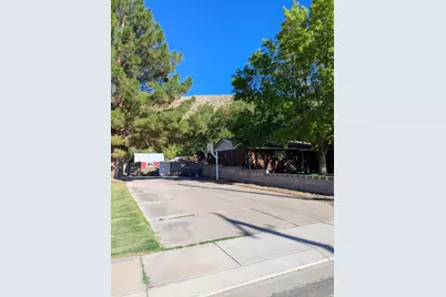 441 S Main St S, Hurricane, UT 84737 - Photo 2