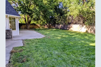441 S Main St S, Hurricane, UT 84737 - Photo 8