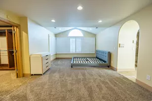 2249 E Gambel Oak Dr S, Sandy, UT 84092 - Photo 22