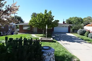 2928 S Davis Blvd, Bountiful, UT 84010 - Photo 1