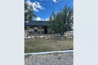 498 E 100 S, Mount Pleasant, UT 84647 - Photo 2