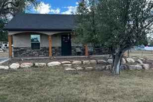498 E 100 S, Mount Pleasant, UT 84647 - Photo 2
