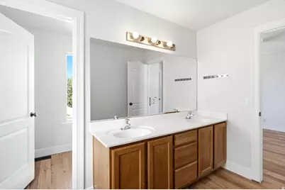 752 N 1475 E, Layton, UT 84040 - Photo 40