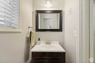808 E Savannah Dr, Sandy, UT 84094 - Photo 16