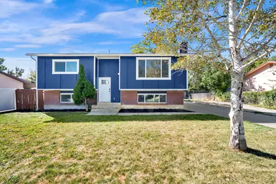 4609 W Twilight Dr, Kearns, UT 84118 - Photo 2