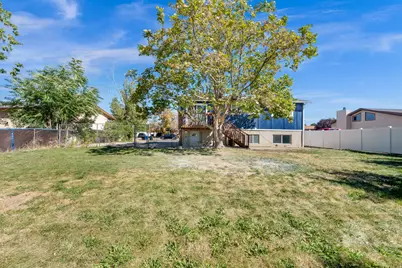 4609 W Twilight Dr, Kearns, UT 84118 - Photo 4