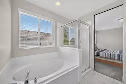 923 W Stonehaven Dr, North Salt Lake, UT 84054 - Photo 16