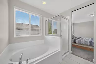 923 W Stonehaven Dr, North Salt Lake, UT 84054 - Photo 16