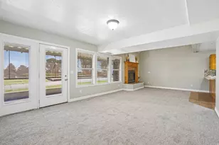 325 W Willow Way, Pleasant View, UT 84414 - Photo 16