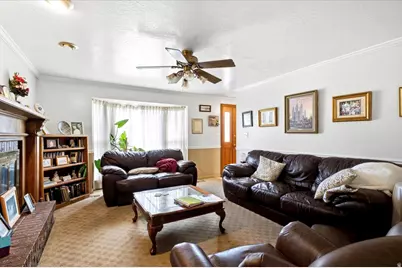 564 S Main St, Kaysville, UT 84037 - Photo 8