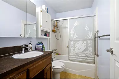 564 S Main St, Kaysville, UT 84037 - Photo 18