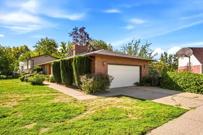 564 S Main St, Kaysville, UT 84037 - Photo 4