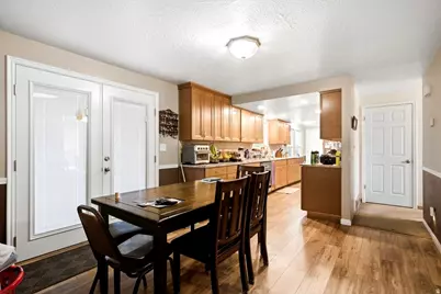 564 S Main St, Kaysville, UT 84037 - Photo 14