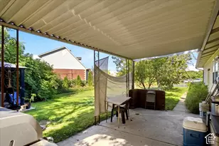 564 S Main St, Kaysville, UT 84037 - Photo 28