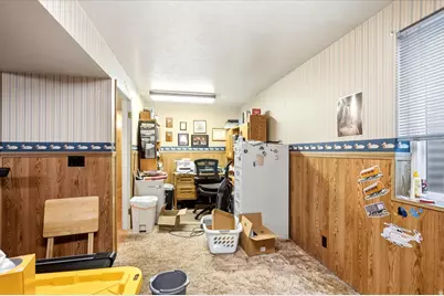 564 S Main St, Kaysville, UT 84037 - Photo 22